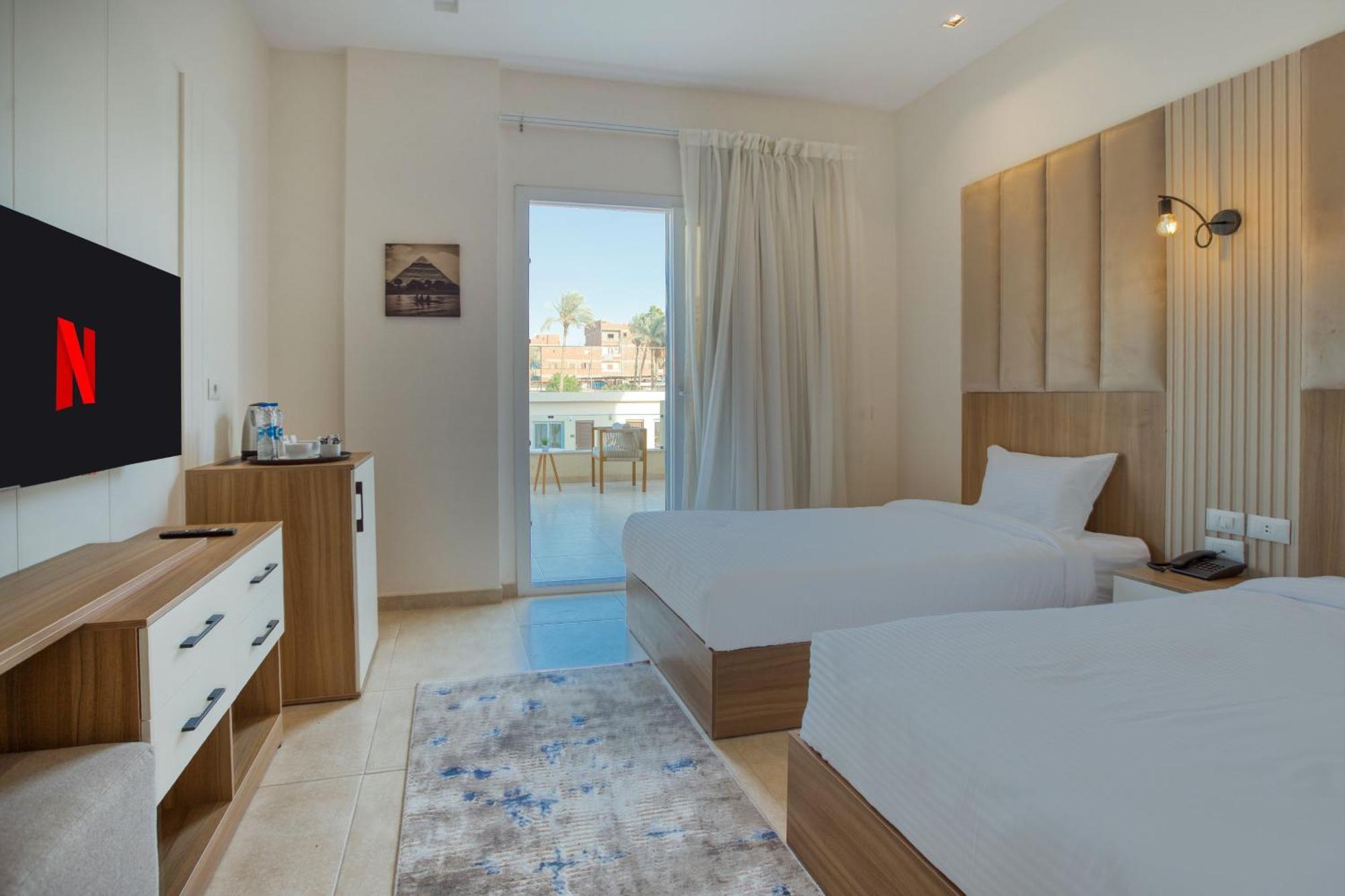 Mazar Pyramids Hotel Kafret el-Gabal Extérieur photo
