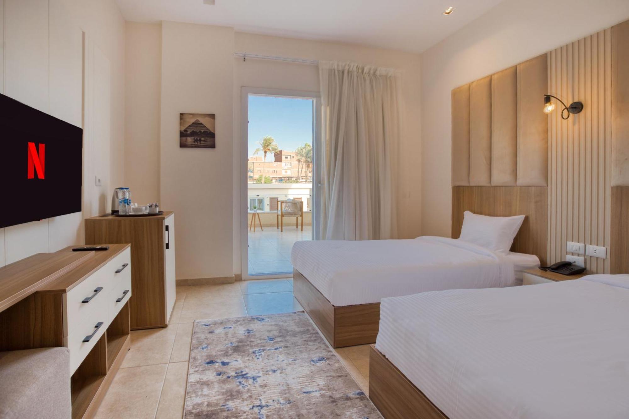 Mazar Pyramids Hotel Kafret el-Gabal Extérieur photo